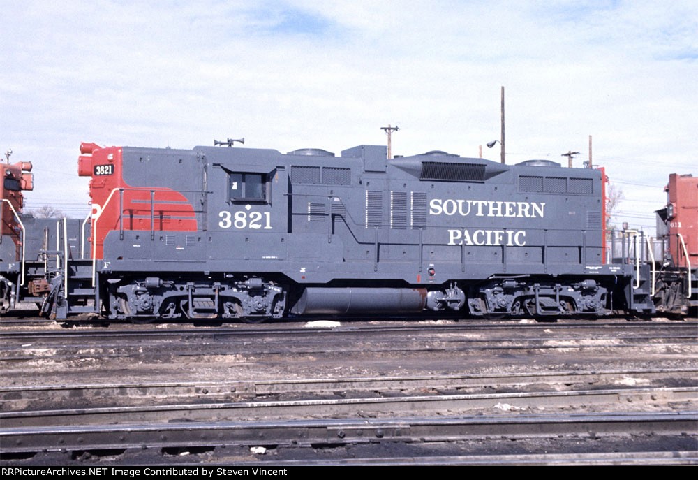 Southern Pacific GP9R SP #3821